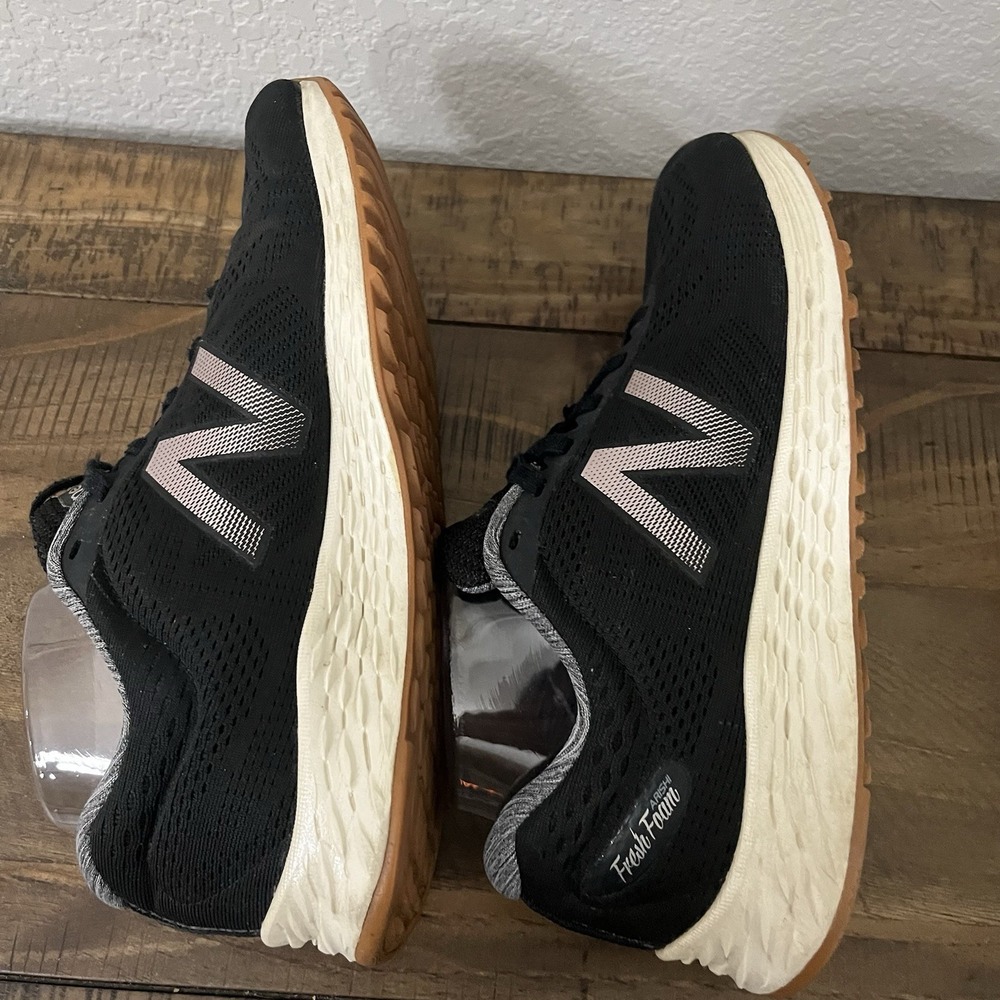 New Balance Fresh Foam Women Sneakers Size 8.5 Black - Picture 4 of 9